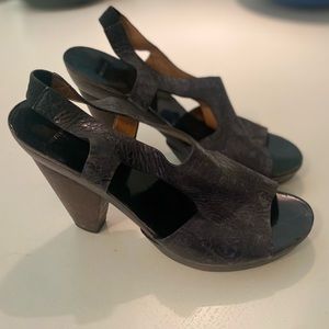 Vintage Givenchy Heels size 8
